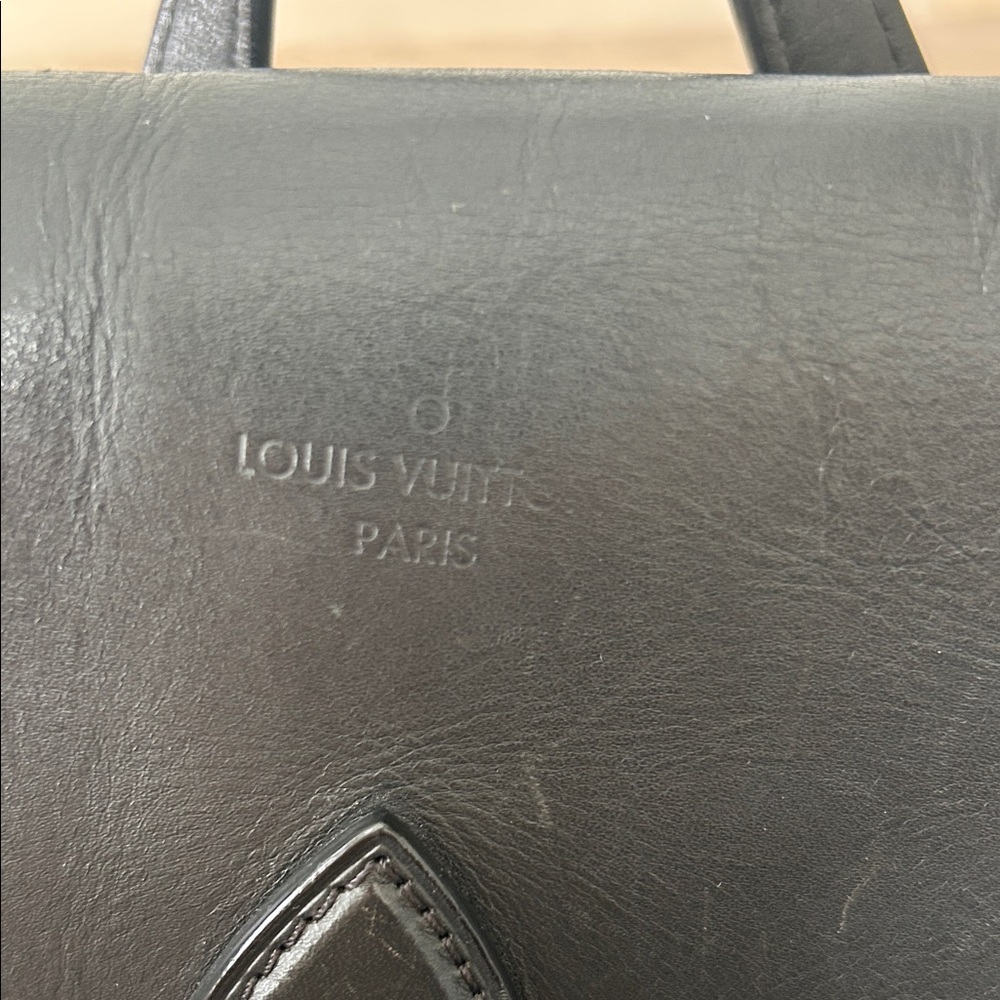 100% Authentic Louis Vuitton Brown Monogram Backpack with Black Leather Flap - Picture 4 of 15